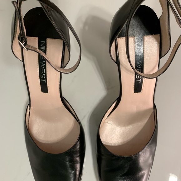 Nine West black heels - Picture 5 of 7